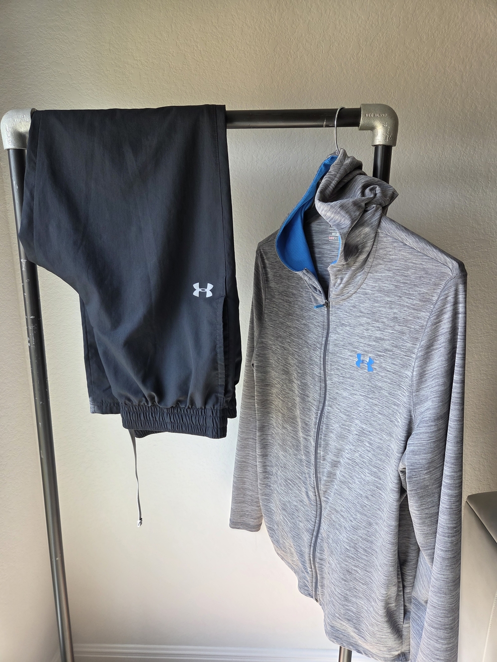 Under Armour UA Tech Full-Zip Hoodie And UA Black Rival Woven Windbreaker Large